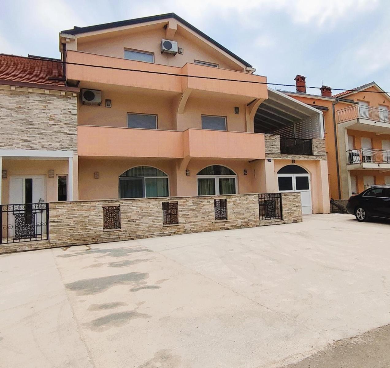 Apartments Ema Ivanica Ngoại thất bức ảnh